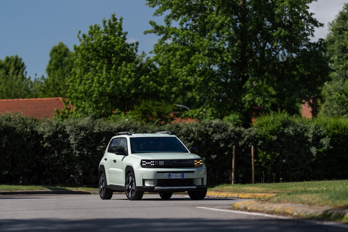 Grande Panda benzina manuale, Fiat intercetta il mercato reale Grande Panda benzina manuale, Fiat intercetta il mercato reale
