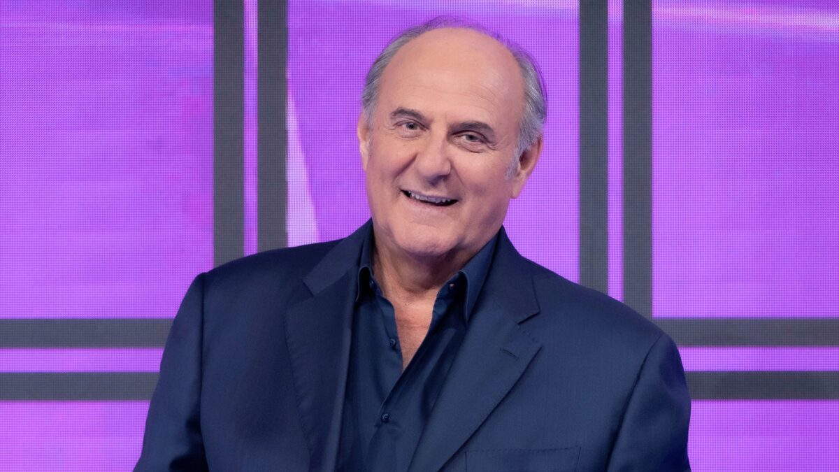 Gerry Scotti, non so re degli ascolti tv. Al conduttore la laurea magistrale honoris causa in “Comunicazione” all’Università dell’Insubria Gerry Scotti, non so re degli ascolti tv. Al conduttore la laurea magistrale honoris causa in “Comunicazione” all’Università dell’Insubria