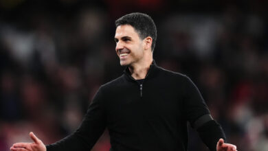 Mikel Arteta festeggia il titolo dell’Arsenal in Premier League