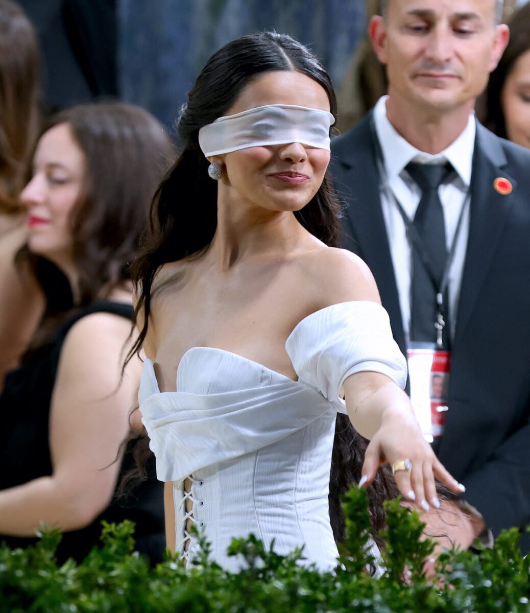 Met Gala 2026, dal “vecchio” Bad Bunny all’italiana Vittoria Ceretti: tutti i look più stravaganti delle star, top e flop