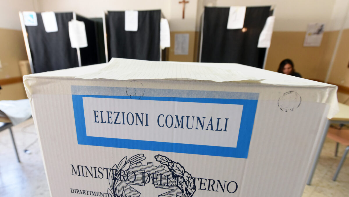 Elezioni amministrative, seggi aperti: ecco in quali città si vota e quali sono le date Elezioni amministrative, seggi aperti: ecco in quali città si vota e quali sono le date