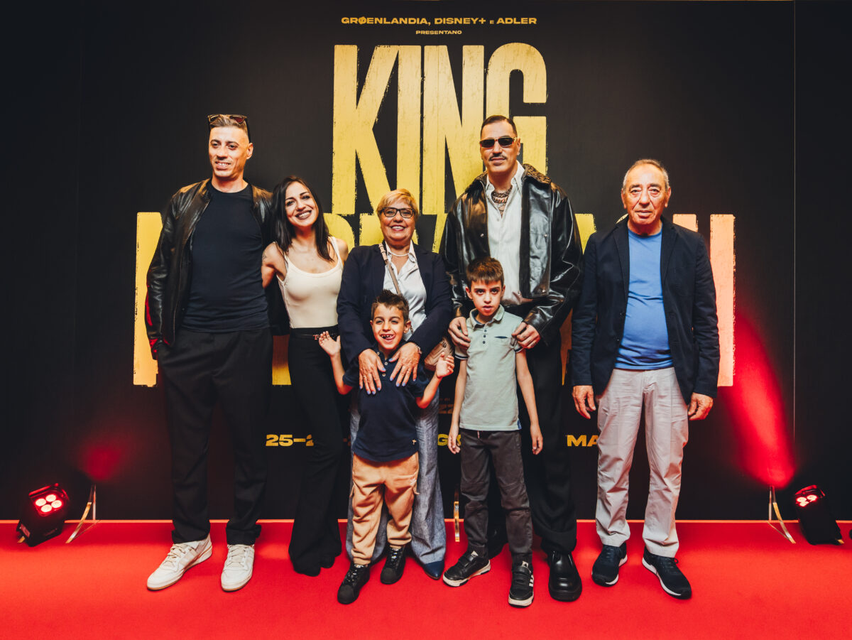 Marracash al cinema con “King Marracash”: il film evento è un viaggio nella vita del re del rap italiano Marracash al cinema con “King Marracash”: il film evento è un viaggio nella vita del re del rap italiano