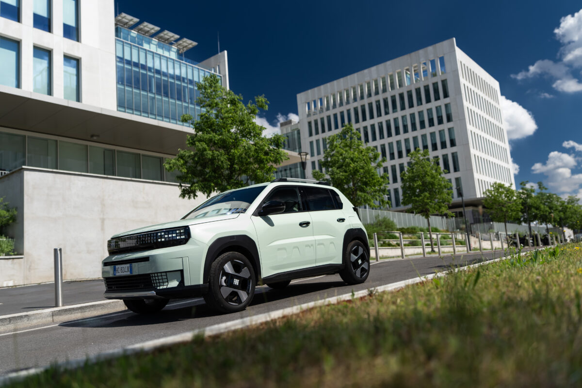 Grande Panda benzina manuale, Fiat intercetta il mercato reale Grande Panda benzina manuale, Fiat intercetta il mercato reale
