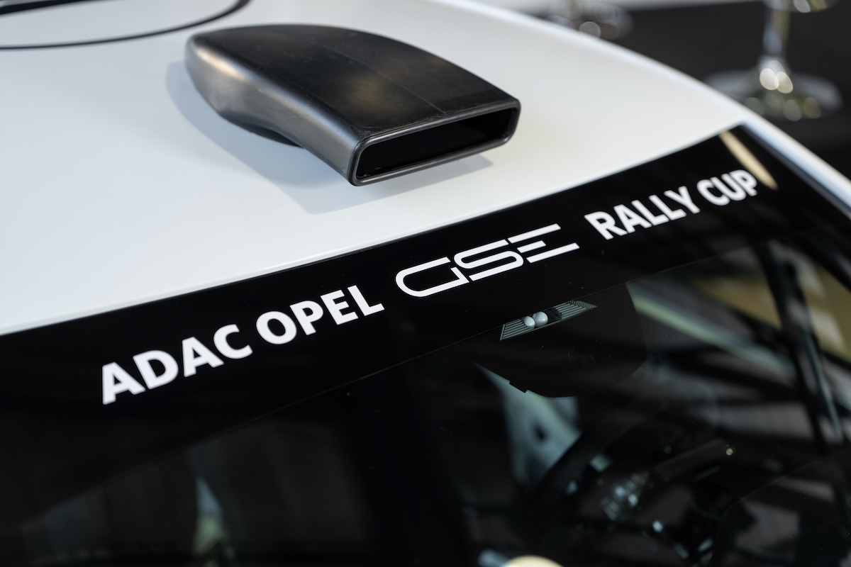 Opel Mokka GSE Rally, debutta il team italiano
