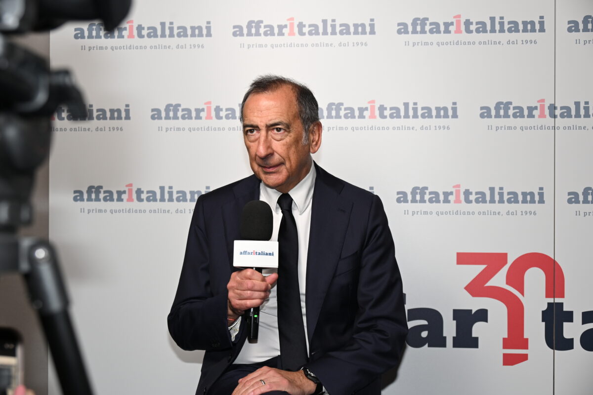 Affaritaliani festeggia 30 anni di informazione libera e indipendente: guarda tutte le foto della festa Affaritaliani festeggia 30 anni di informazione libera e indipendente: guarda tutte le foto della festa