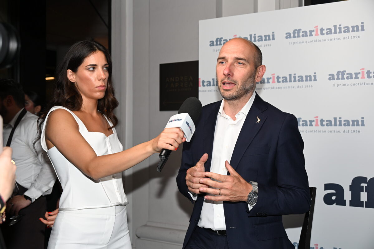 Affaritaliani festeggia 30 anni di informazione libera e indipendente: guarda tutte le foto della festa Affaritaliani festeggia 30 anni di informazione libera e indipendente: guarda tutte le foto della festa