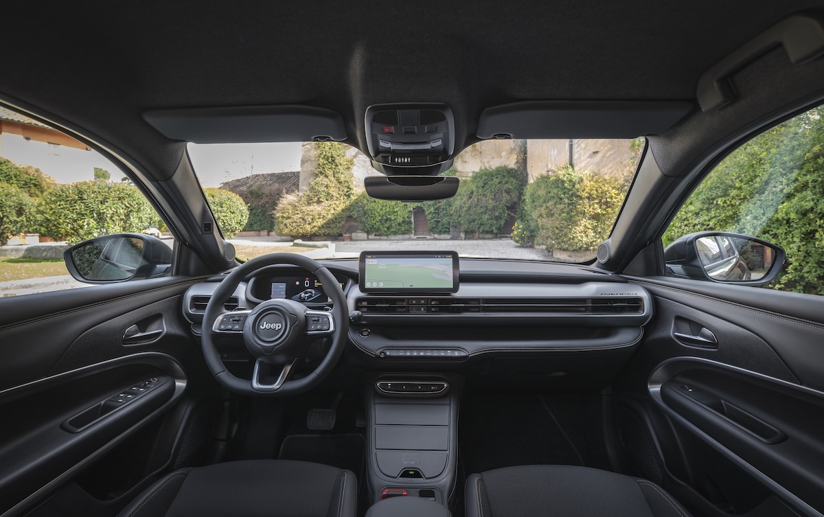 Jeep Avenger 2026, cosa cambia nel SUV dei record Jeep Avenger 2026, cosa cambia nel SUV dei record