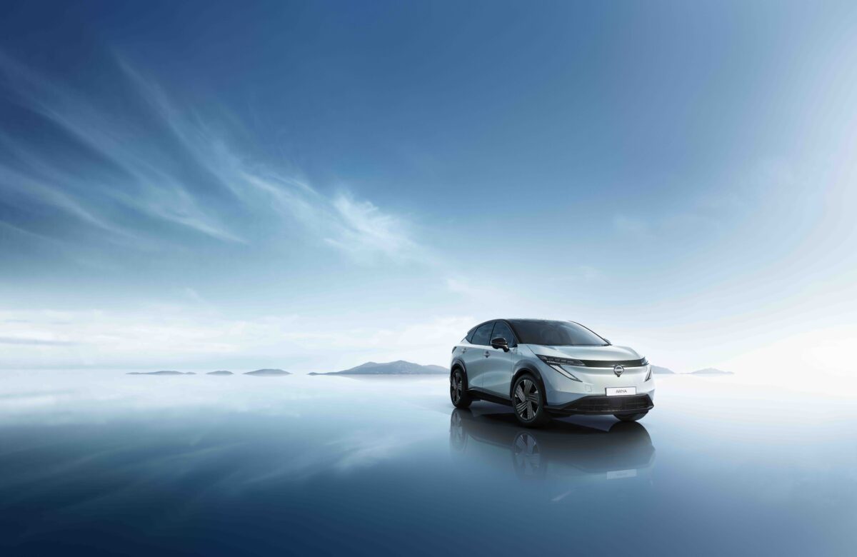 Nissan ARIYA MY26, il SUV elettrico si aggiorna
