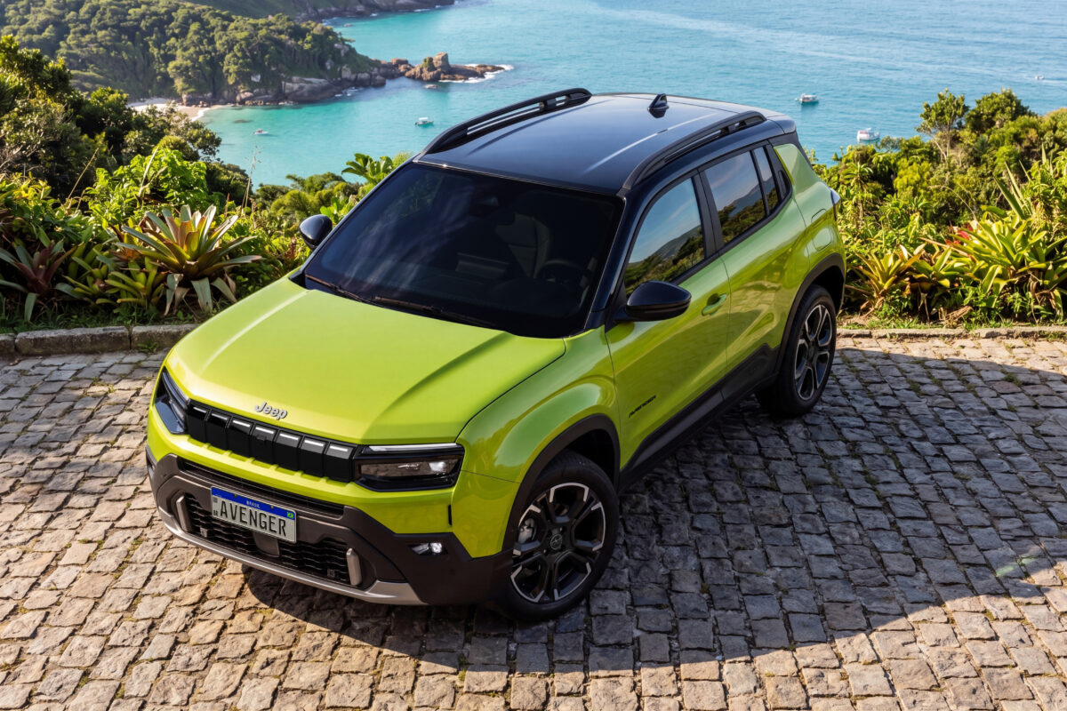 Jeep Avenger restyling, il debutto parte dal Brasile