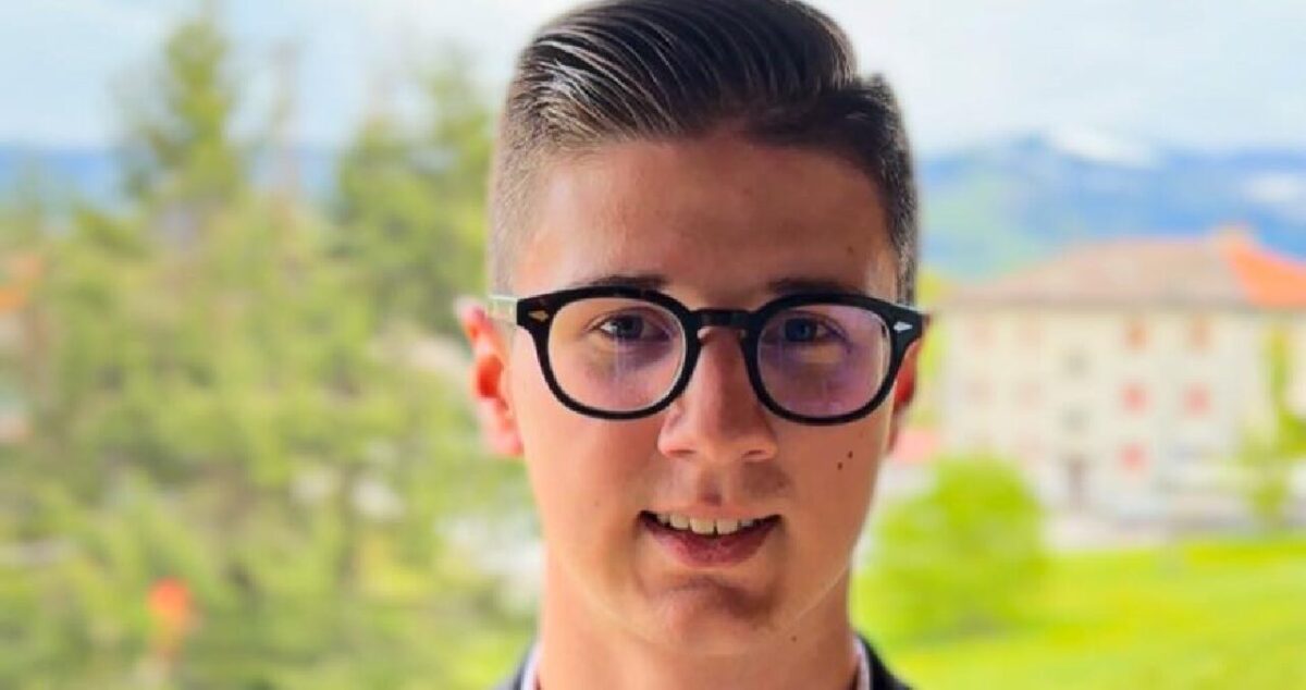 Chi è Adriano Cappellari, il giornalista vicino a don Patriciello vittima dell’attentato incendiario a Enego Chi è Adriano Cappellari, il giornalista vicino a don Patriciello vittima dell’attentato incendiario a Enego