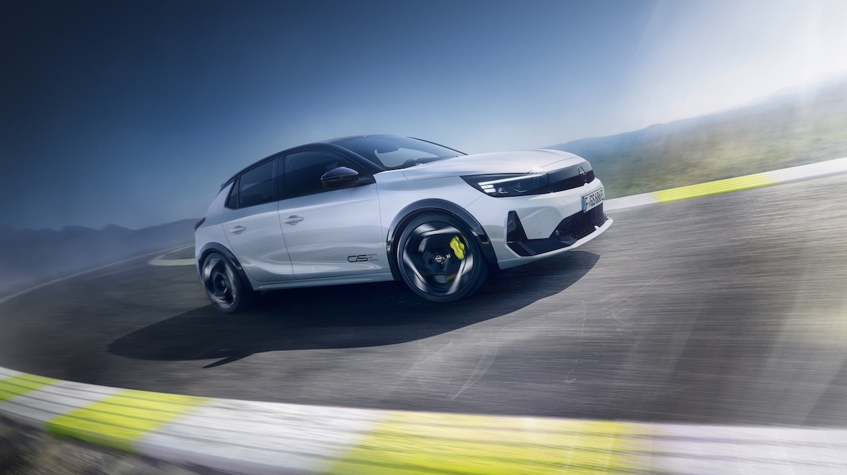 Opel trasforma la Corsa in una sportiva elettrica da 281 CV