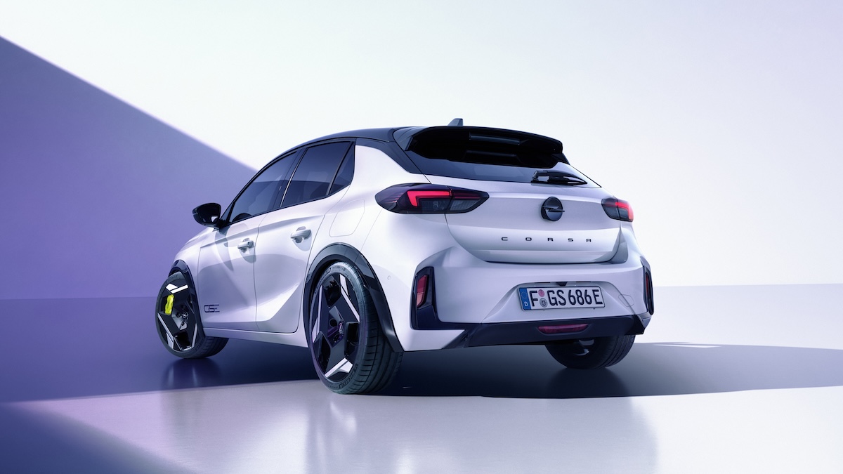 Opel trasforma la Corsa in una sportiva elettrica da 281 CV