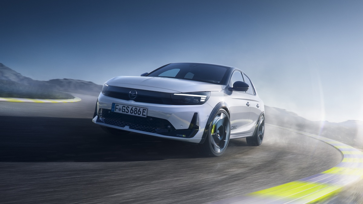 Opel trasforma la Corsa in una sportiva elettrica da 281 CV