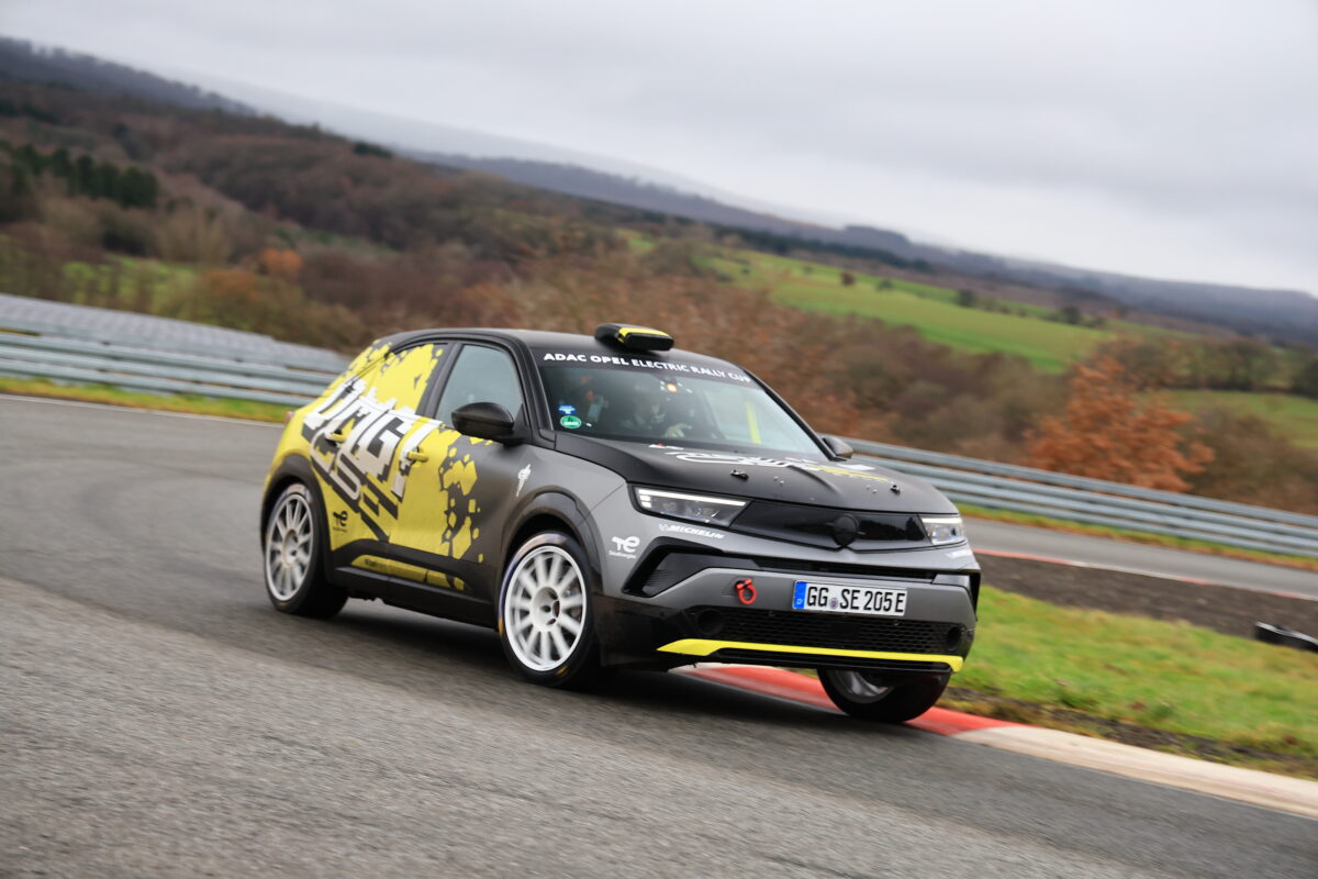 Opel Mokka GSE Rally, debutta il team italiano