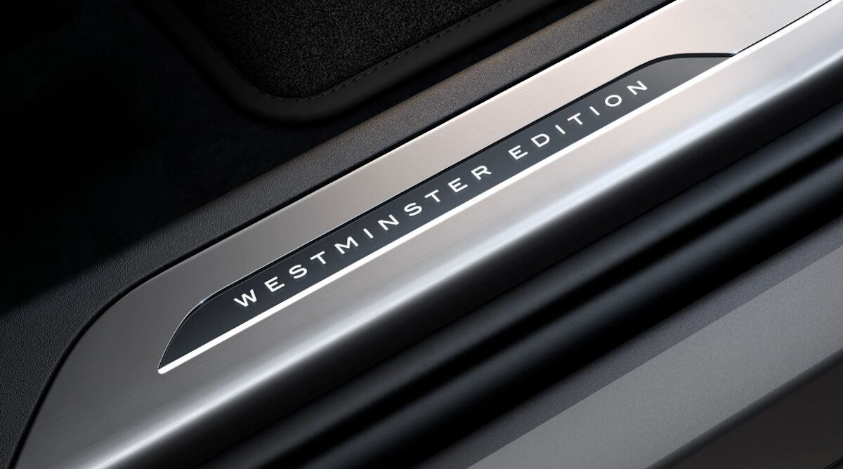 Range Rover omaggia Londra con quattro edizioni speciali