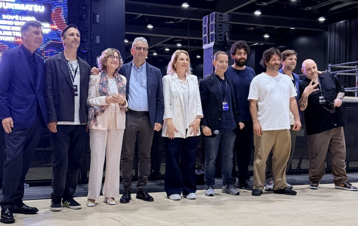 PRESENTATA OGGI A LA NUVOLA LA XV EDIZIONE DI SPRING ATTITUDE FESTIVAL: DOMANI IL VIA AL FESTIVAL CON NU GENEA, NATHY PELUSO, PARISI, TONY PITONY E TANTI ALTRI NOMI ITALIANI E INTERNAZIONALI PRESENTATA OGGI A LA NUVOLA LA XV EDIZIONE DI SPRING ATTITUDE FESTIVAL: DOMANI IL VIA AL FESTIVAL CON NU GENEA, NATHY PELUSO, PARISI, TONY PITONY E TANTI ALTRI NOMI ITALIANI E INTERNAZIONALI
