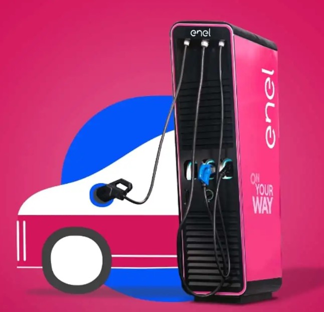Plug&Charge, la ricarica elettrica Enel diventa immediata: colleghi il cavo e il gioco è fatto