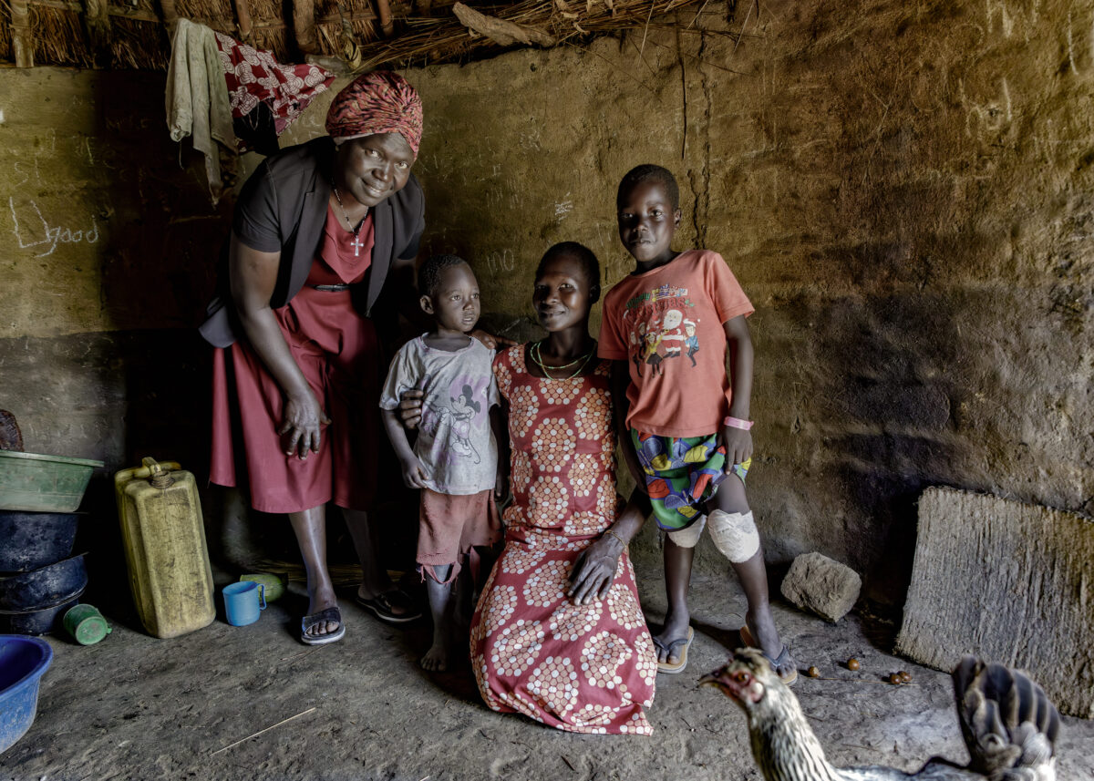 Fondazione Ambrosoli: inaugurata a Milano la mostra fotografica “You Are Not Alone”