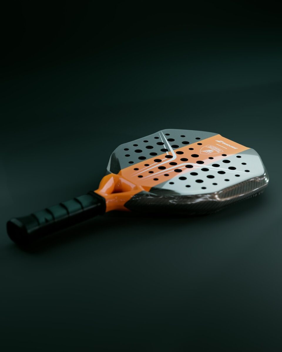 Lamborghini entra nel padel con la nuova BL.001