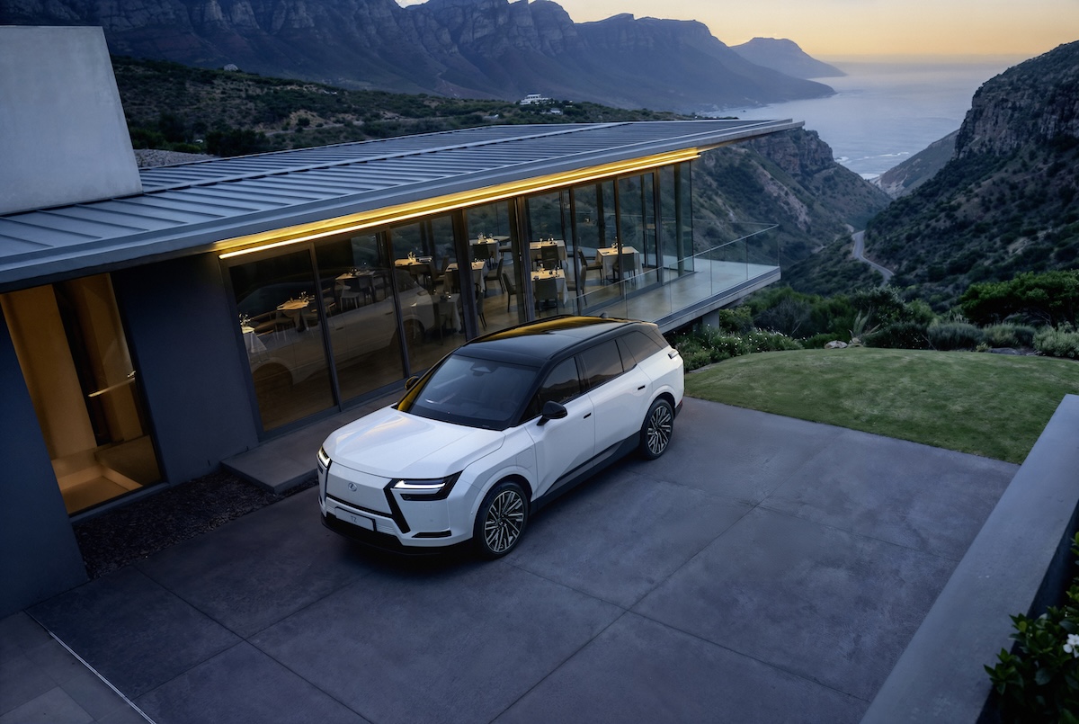 Lexus TZ, il nuovo SUV elettrico a sei posti