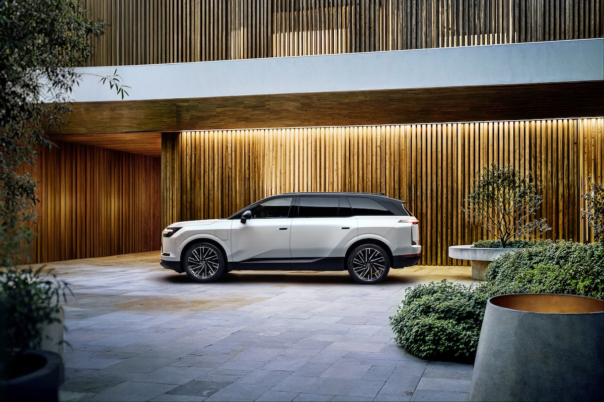Lexus TZ, il nuovo SUV elettrico a sei posti