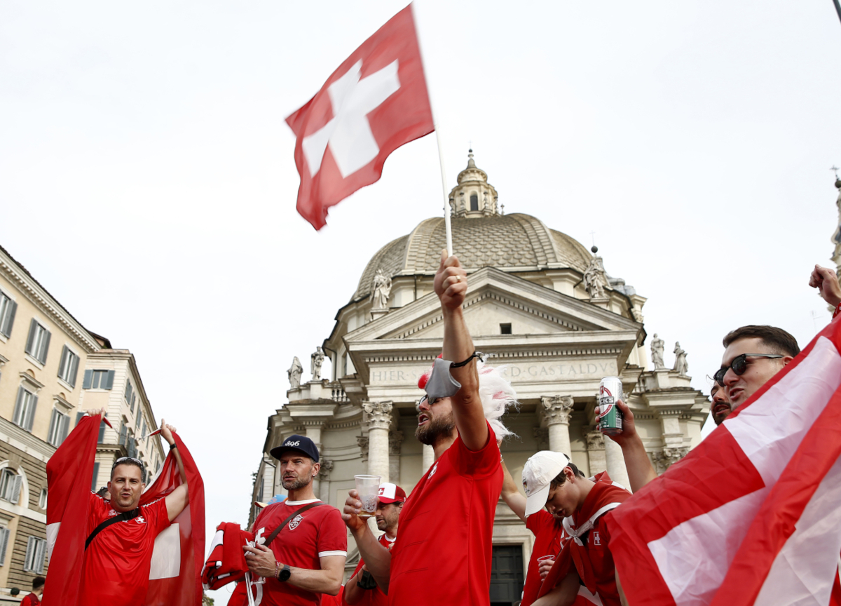 Svizzera con più di 10 milioni di abitanti. Così il referendum per il tetto massimo di cittadini è stato bocciato Svizzera con più di 10 milioni di abitanti. Così il referendum per il tetto massimo di cittadini è stato bocciato
