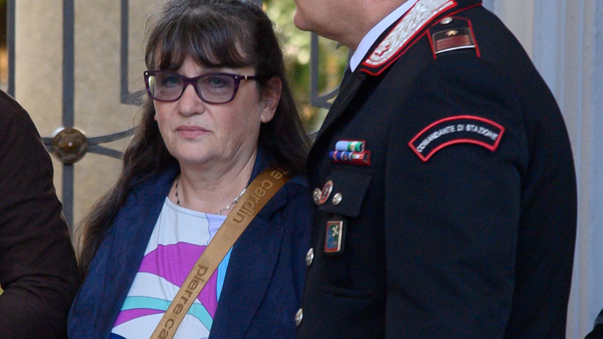 Chi è Daniela Ferrari: la madre di Andrea Sempio al centro del caso Garlasco. Lo scontrino, le lettere a Stasi, il tentato suicidio Chi è Daniela Ferrari: la madre di Andrea Sempio al centro del caso Garlasco. Lo scontrino, le lettere a Stasi, il tentato suicidio