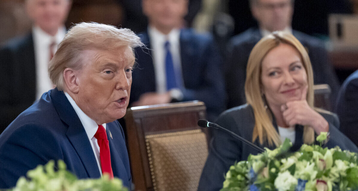 Trump-Meloni, il momento esatto in cui si sono rotti i rapporti. Cronistoria di un’amicizia finita (male) Trump-Meloni, il momento esatto in cui si sono rotti i rapporti. Cronistoria di un’amicizia finita (male)
