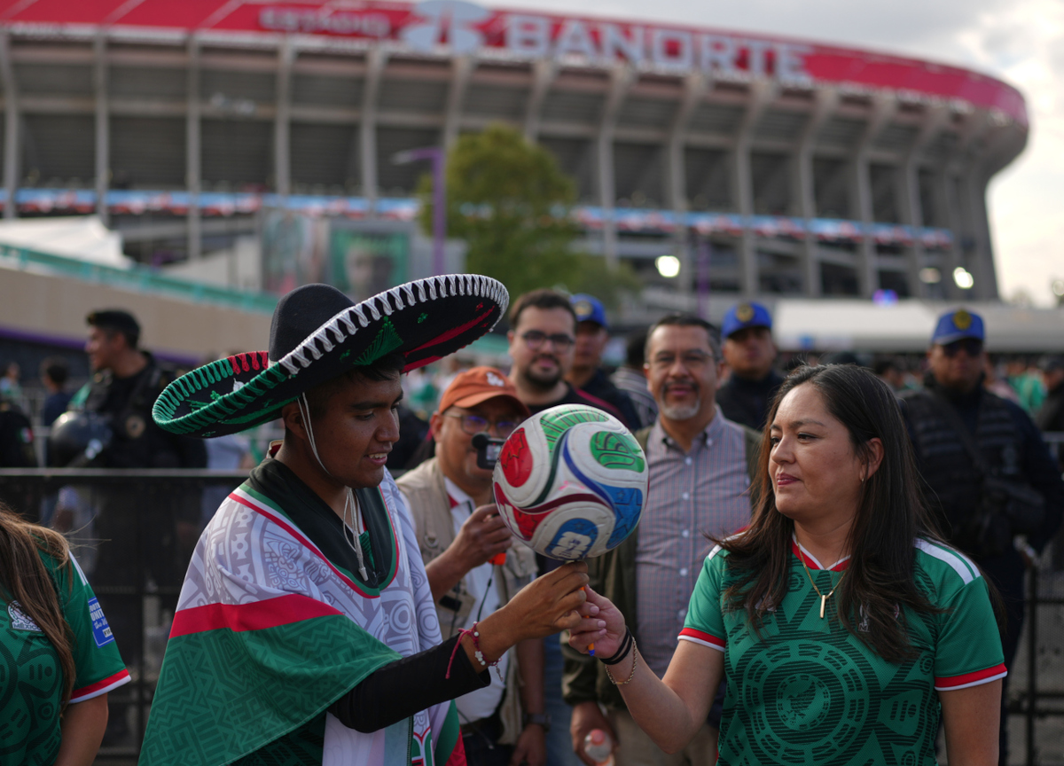 Mondiali 2026, vittoria in rimonta della Corea del Sud. Messico: tre punti, tre rossi e scontri fuori l’Azteca Mondiali 2026, vittoria in rimonta della Corea del Sud. Messico: tre punti, tre rossi e scontri fuori l’Azteca