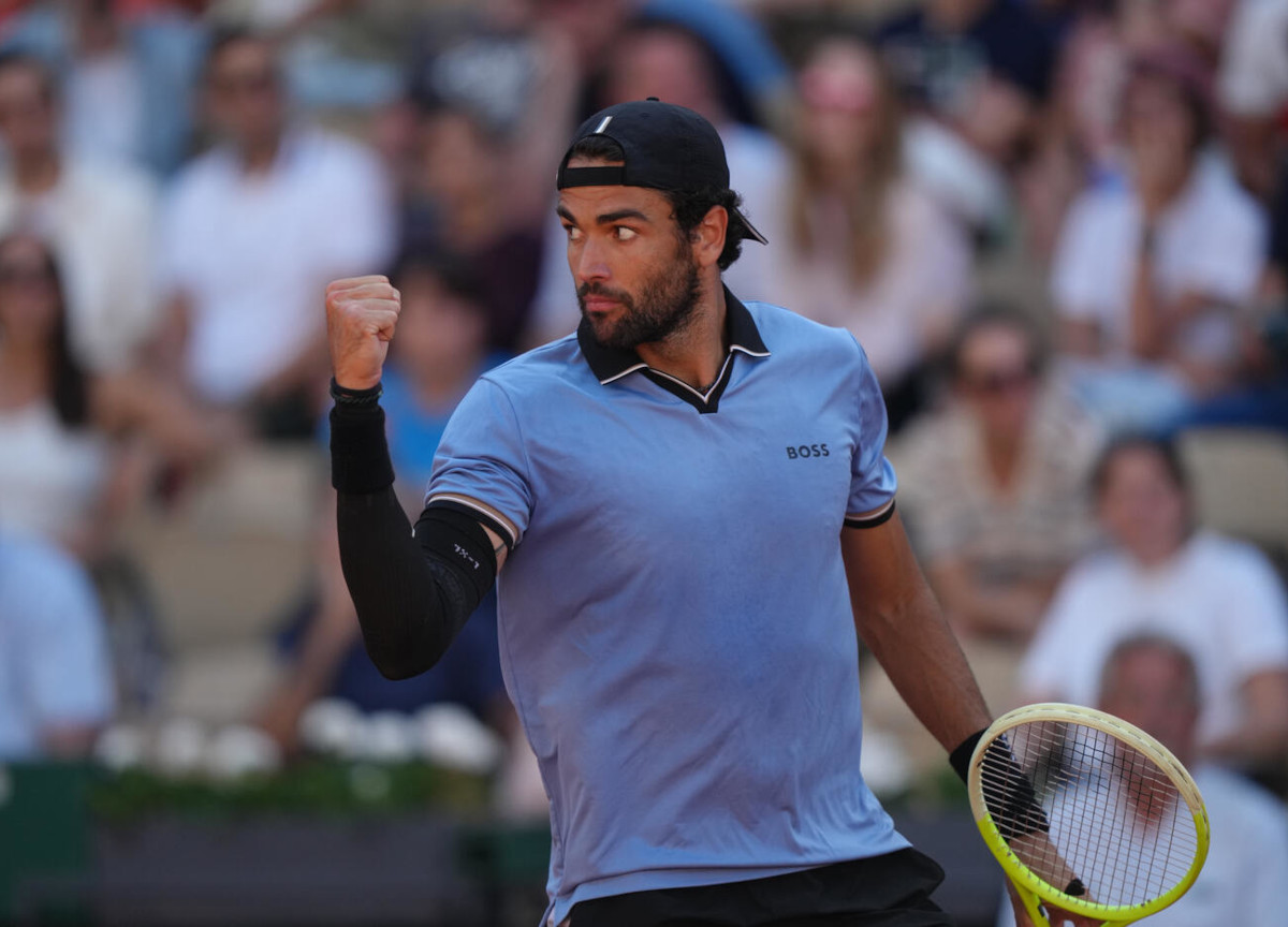 Roland Garros, almeno un italiano sicuro in semifinale (anche senza Sinner). Le imprese di Arnaldi, Berrettini e Cobolli Roland Garros, almeno un italiano sicuro in semifinale (anche senza Sinner). Le imprese di Arnaldi, Berrettini e Cobolli
