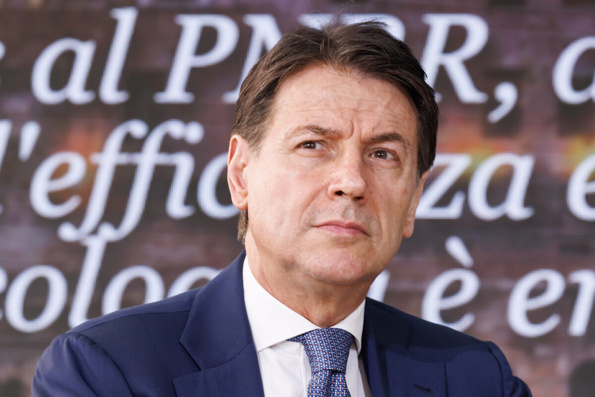 Guerra in Iran e basi italiane, opposizioni all’attacco: “Meloni ha ingannato il Parlamento”