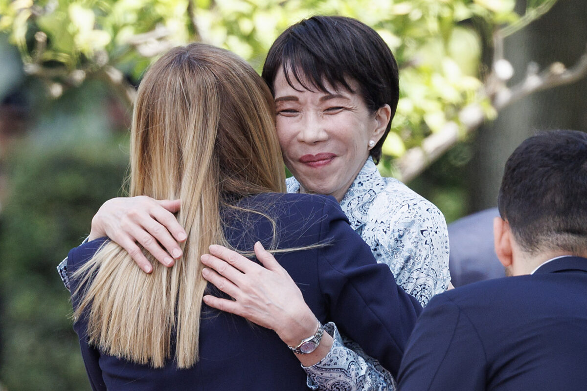 Sanae Takaichi, la premier che suona il rock e ama i Deep Purple