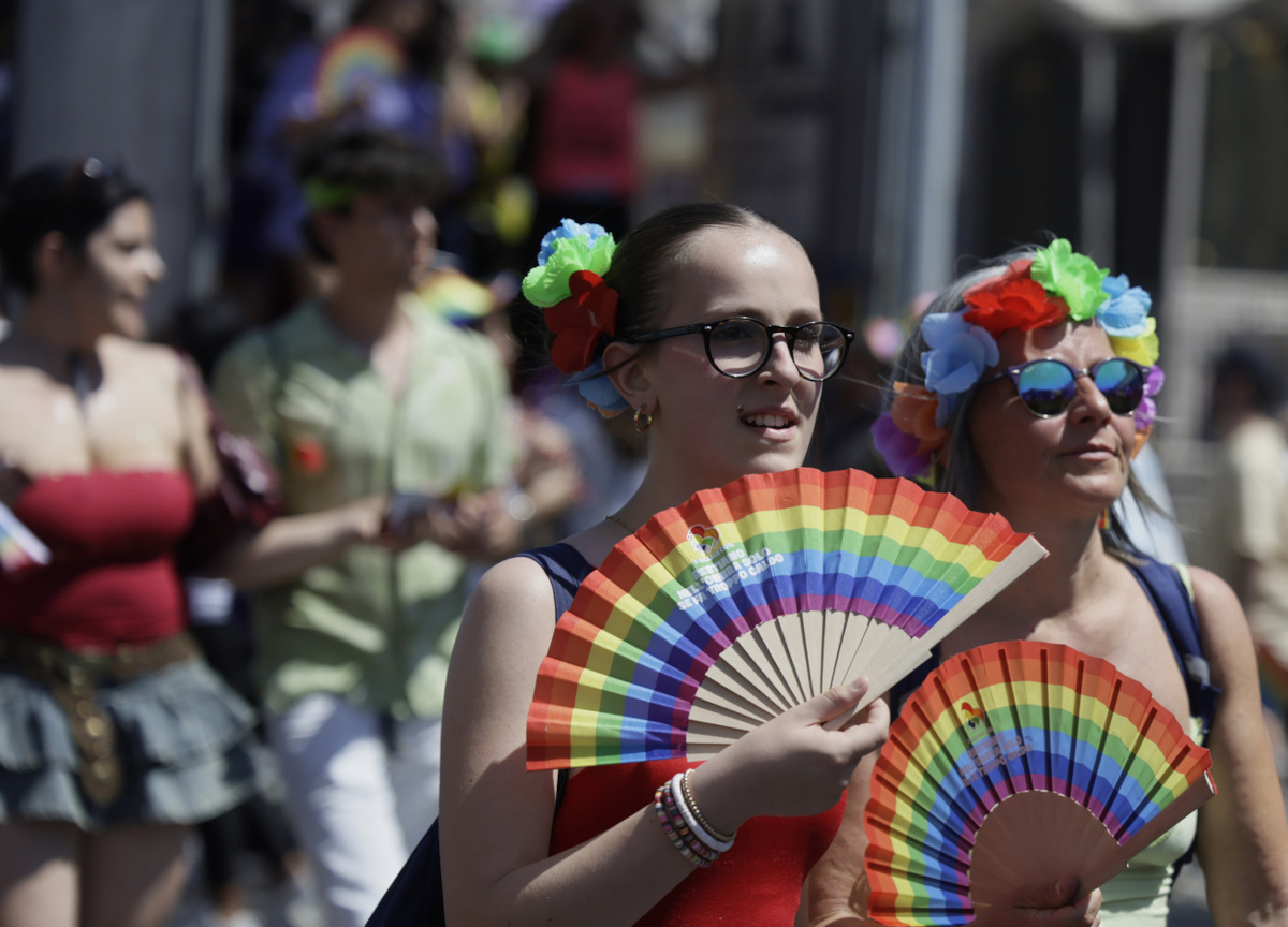 Roma, Gualtieri al Pride: frecciata a Vannacci. “Difendiamo i diritti di tutti, è scritto nella Costituzione”