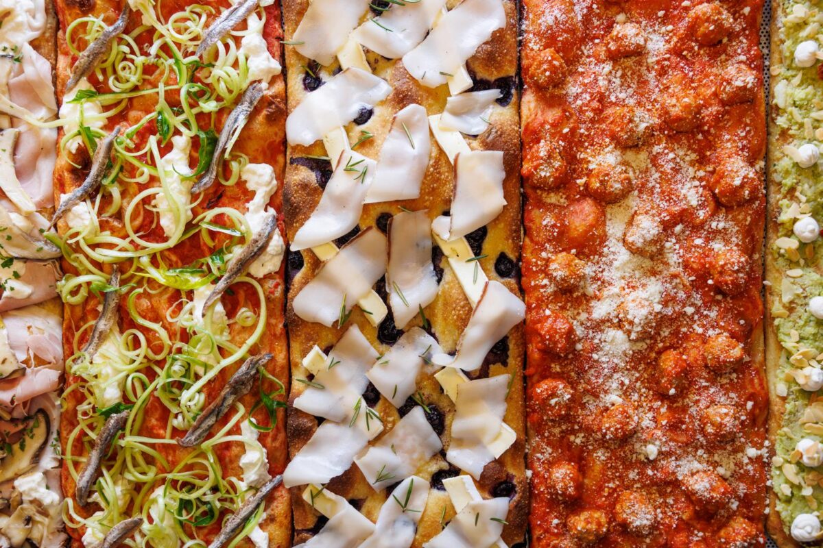 Due città, una passione, il trionfo della pizza Due città, una passione, il trionfo della pizza