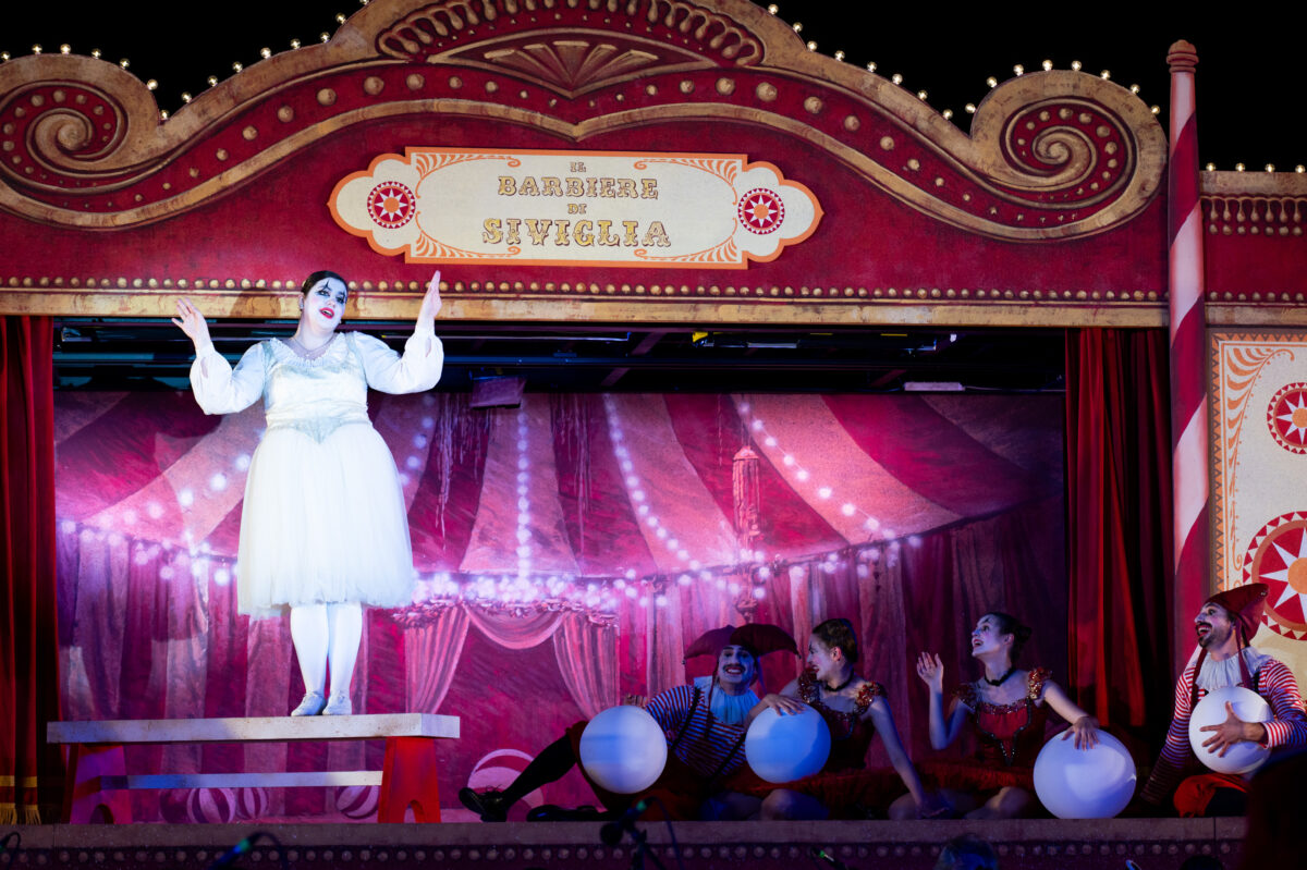 Rossini viaggia su strada. Il Teatro dell’Opera porta lo spettacolo tra piazze e periferie