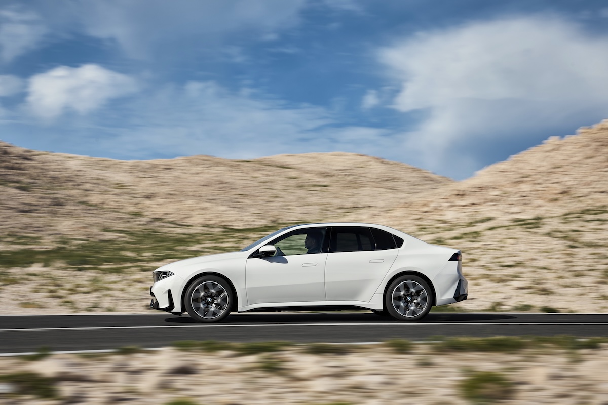 BMW nuova i3 2026, tecnologia 800 volt e fino a 912 km WLTP BMW nuova i3 2026, tecnologia 800 volt e fino a 912 km WLTP