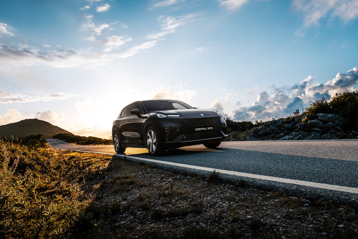 Changan sfida i C-SUV con la Deepal S05 PHEV