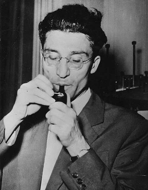 Maturità 2026, Cesare Pavese alla prima prova: chi era e perché parla ancora ai ragazzi di oggi Maturità 2026, Cesare Pavese alla prima prova: chi era e perché parla ancora ai ragazzi di oggi