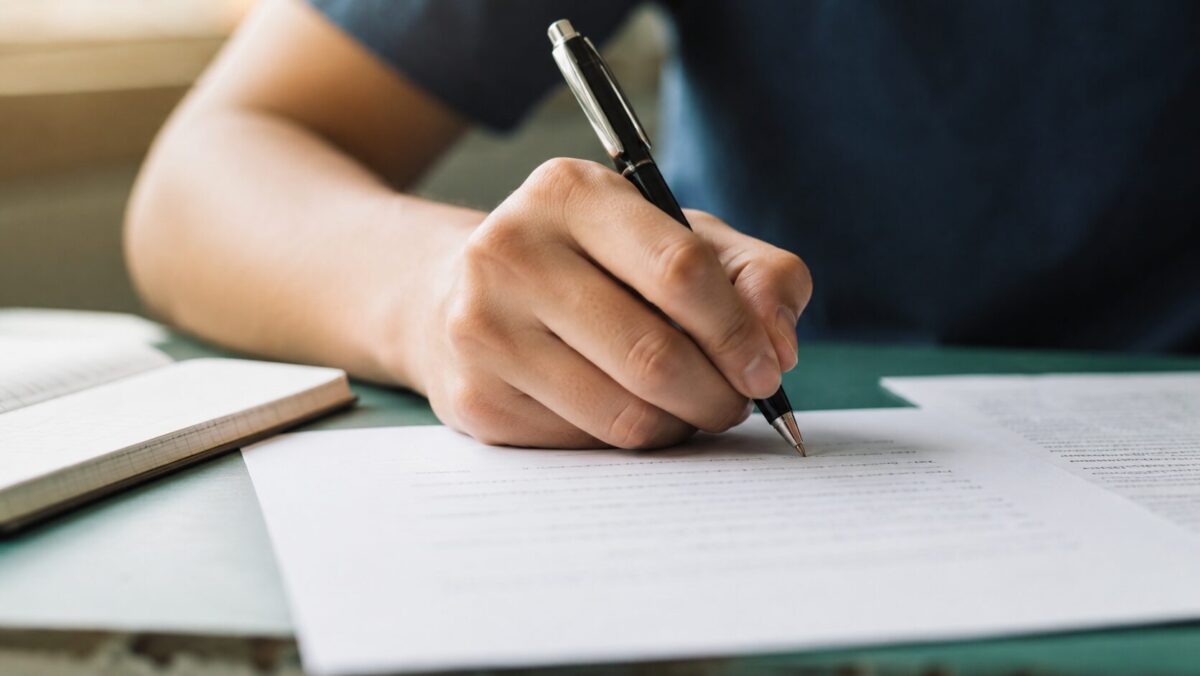 Maturità 2026, ChatGPT svolge la traccia su Mario Calabresi e l’idea di fatica Maturità 2026, ChatGPT svolge la traccia su Mario Calabresi e l’idea di fatica