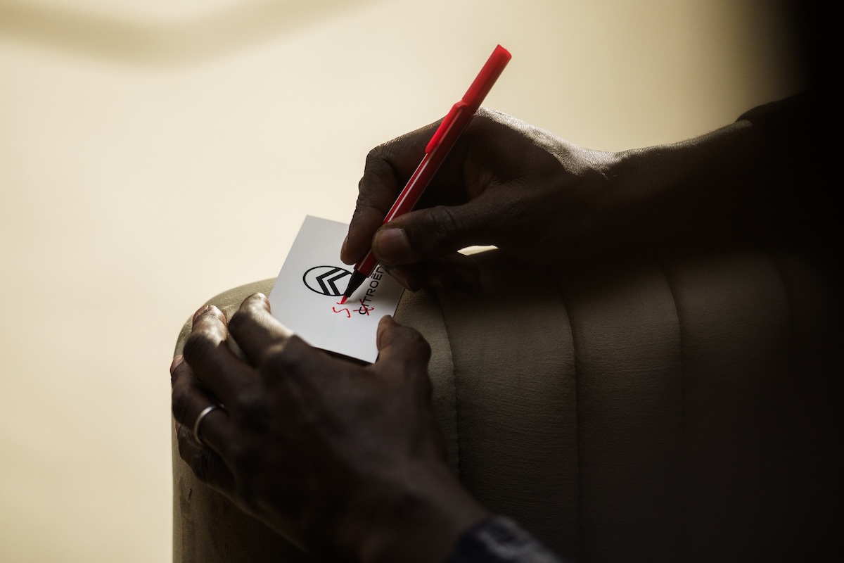 Citroen cambia tono: con Omar Sy nasce la campagna “Sytroën”