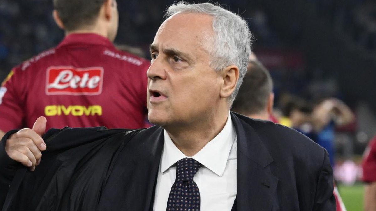 Lotito compra la Reggina… e i tifosi della Lazio s’infuriano: tutti in piazza il prossimo 2 luglio Lotito compra la Reggina… e i tifosi della Lazio s’infuriano: tutti in piazza il prossimo 2 luglio