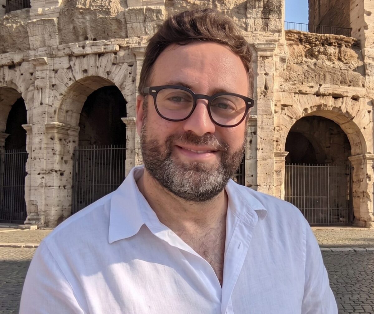 Dal Pantheon all’Arco di Tito: il latino come guida alternativa tra architettura e propaganda imperiale Dal Pantheon all’Arco di Tito: il latino come guida alternativa tra architettura e propaganda imperiale