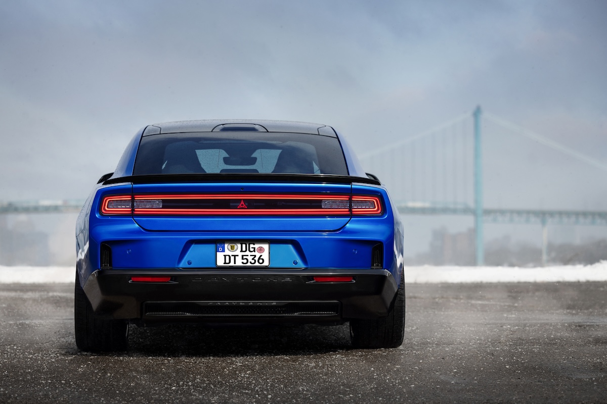 Dodge Charger Daytona: l’elettrica da 670 CV arriva in Europa