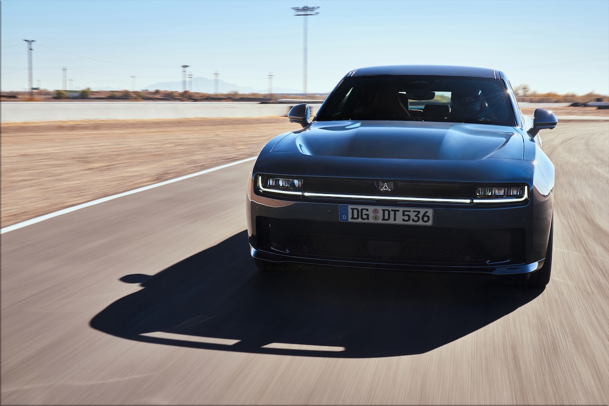 Dodge Charger Daytona: l’elettrica da 670 CV arriva in Europa