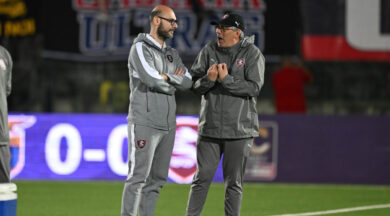 Cosa mangiano i calciatori? Tra caldo, ritmi serrati e… qualche sgarro: parla il nutrizionista Atanasio De Meo