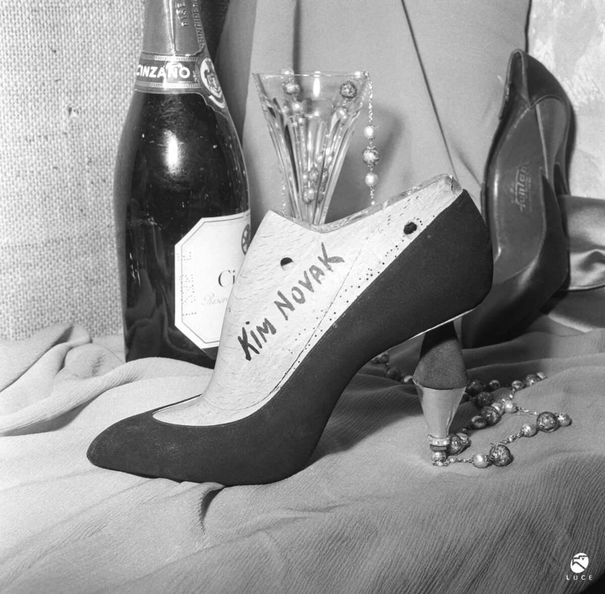 Glamour e innovazione industriale, la città che insegnò moda e stile a teste coronate e divi di Hollywood Glamour e innovazione industriale, la città che insegnò moda e stile a teste coronate e divi di Hollywood