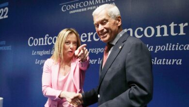 Giorgia Meloni e Carlo Sangalli durante l'Assemblea Confcommercio