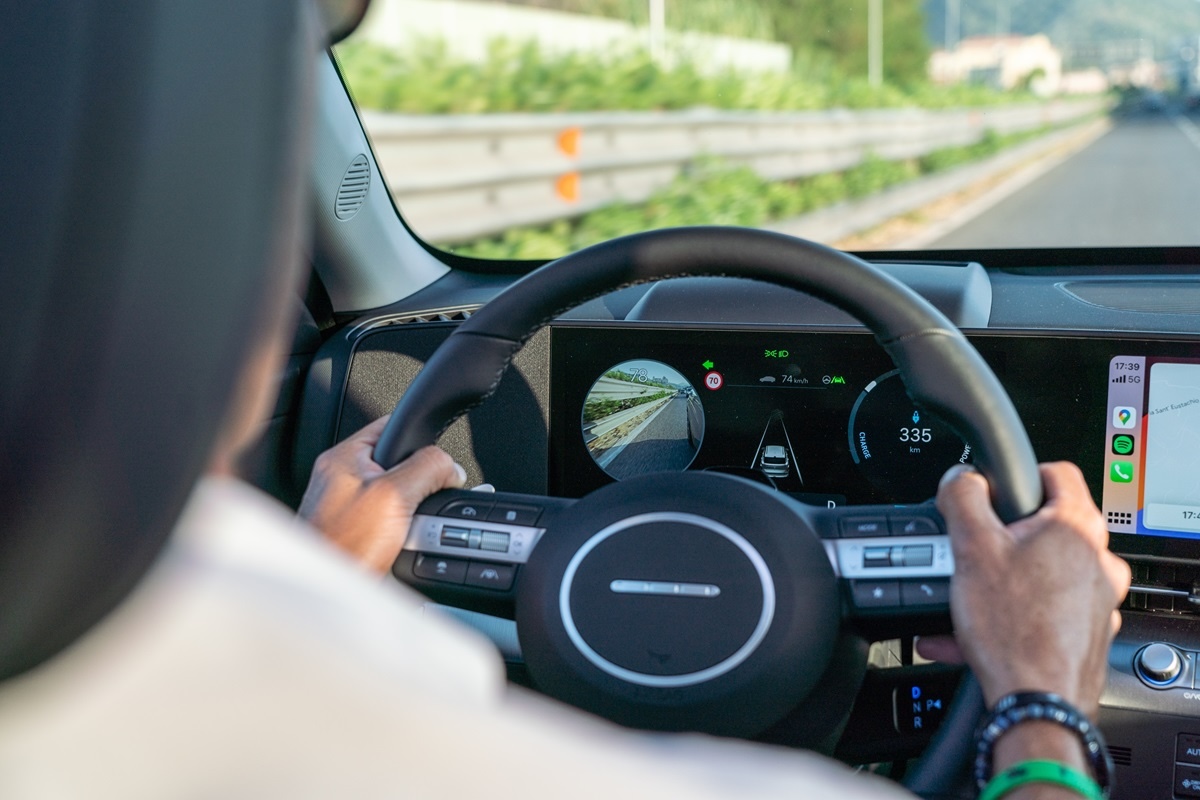 Hyundai SmartSense: così cambia la sicurezza al volante