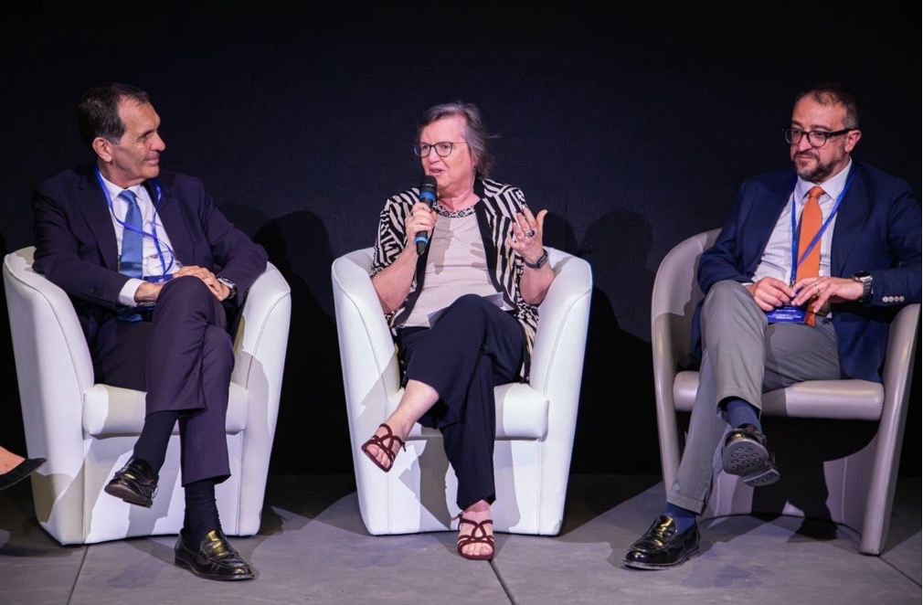Poltrone/ Valeria Ghezzi presidente ANEF confermata alla vice presidenza di Federturismo Confindustria Poltrone/ Valeria Ghezzi presidente ANEF confermata alla vice presidenza di Federturismo Confindustria