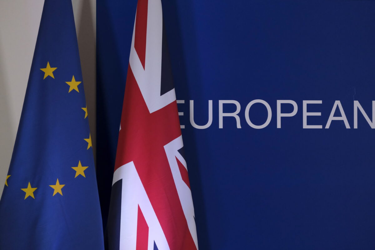 Brexit, per due britannici su tre è stato un disastro: costo della vita su e immigrazione clandestina incontrollata